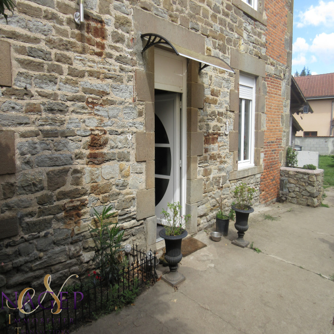 Offres de vente Maison de village Puy-Guillaume (63290)